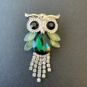 Owl 🦉 green crystal brooch pin 📍
